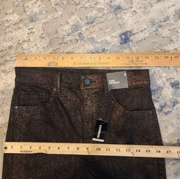 NWT Express Metallic Bronze Straight highrise stretch jeans.  Women's size 4 - Picture 15 of 16